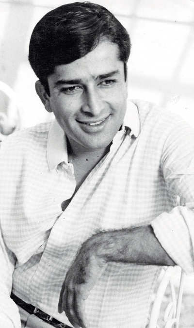 Shashi Kapoor passes away: A tribute by Khalid Mohamed