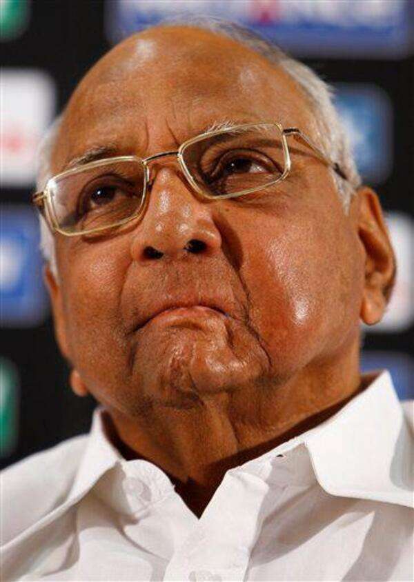 Ajit Singh, Sharad Pawar share stage to lash out at Narenda Modi<b></b>