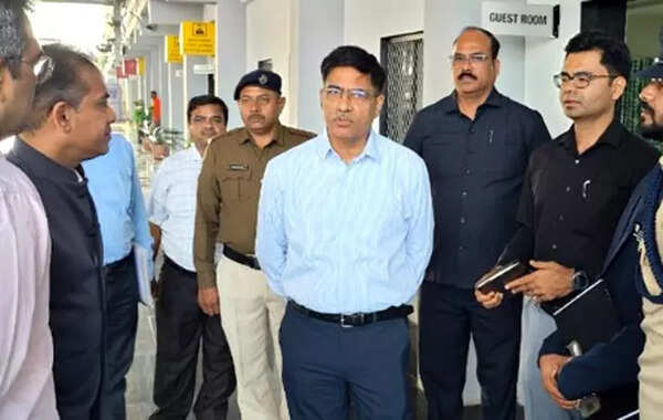WR GM reviews green initiatives, capacity plans at Ekta Nagar