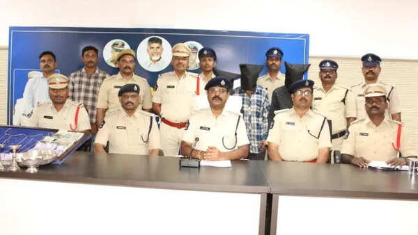 Bapatla police arrest three in interstate robbery case