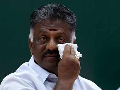 Tamil Nadu: Explain why no probe into graft charges against O Panneerselvam, Madras High Court asks DVAC