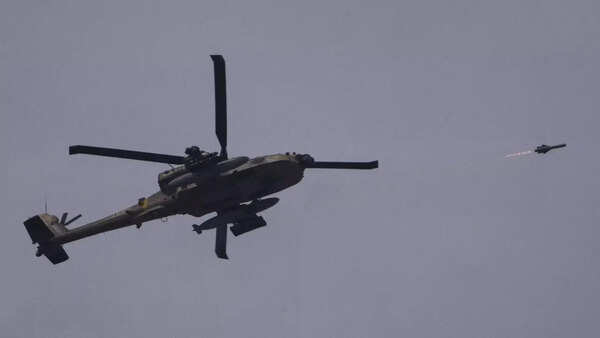 US army Apache gunship goes down near Strait of Hormuz: Report