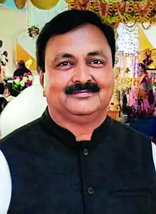 Mahesh Tenginakai ‘harassed’ migrant workers, says Cong leader, slams police for inaction