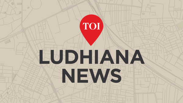 Moosewala’s agent linked to extortion-related shooting in Ludhiana’s Payal grain market; illegal foreign-made pistols seized.