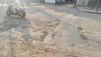 3 years on, key Delhi link riddled with craters, revamp remains on paper