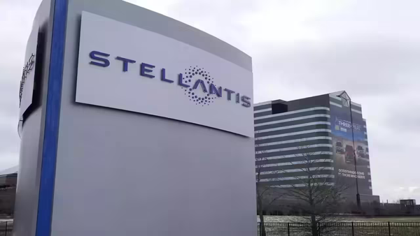 Stellantis raises funds with 5 billion euro bond issue after EV setback