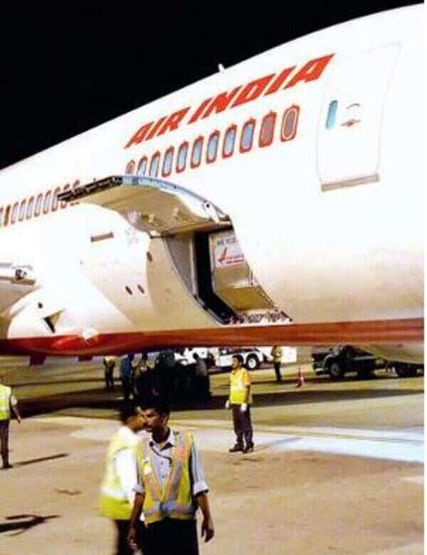 Scare on Air India’s London-bound flight as cockpit windscreen cracks mid-air