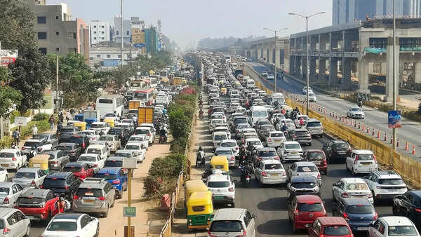 Showers and sunshine tame India’s emissions