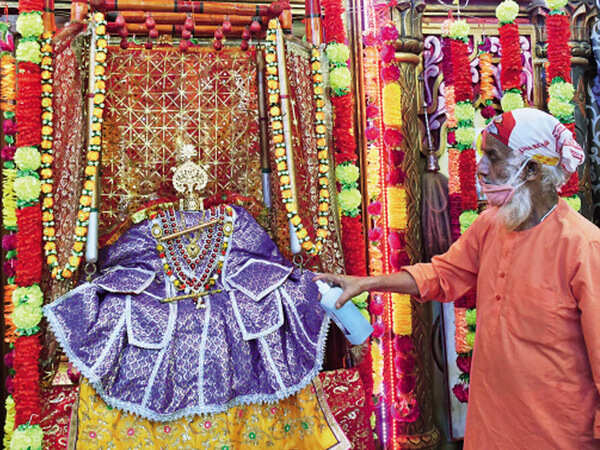 Temples decked up for Leela Purushottam