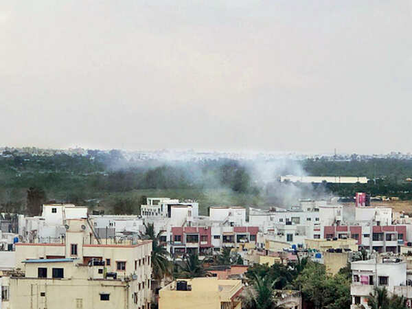Garbage burning chokes Pune's Kharadi residents