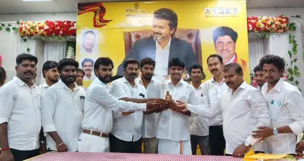 100 lawyers join TVK in Karur