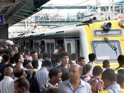Mumbai: Local train disruption on all three lines left thousands stranded on Wednesday