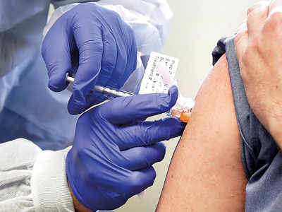 Pfizer’s success prompts vaccine tourism packages