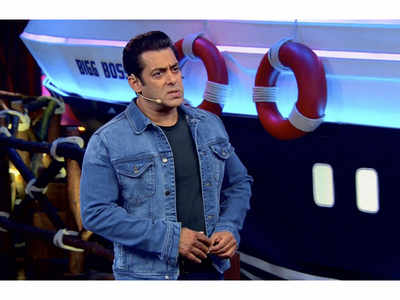 Bigg Boss 12 Weekend Ka Vaar Day 69 24th November 2018 Episode 70 Live Updates: Salman Khan reveals Dipika Kakar Ibrahim, Deepak Thakur and Karanvir Bohra are safe from eviction