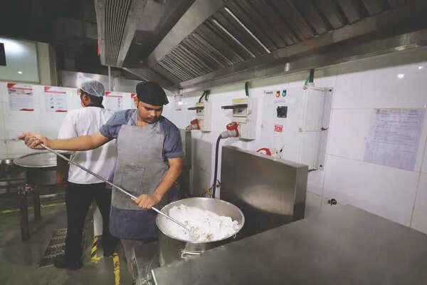 No flames: Chennai’s industrial kitchens go electric, unlock green gains