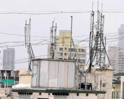 Only 25% cell towers in Mumbai are legal