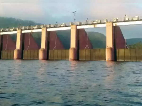 Tamil Nadu members walk out of Mullaperiyar dam review meeting