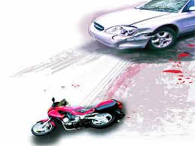 Biker rams car, asks owner to check damage, steals Rs 9 lakh