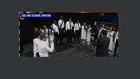 Howdy Modi: Singers enthral audience with perfect rendition of 'Vaishnav Janato' 