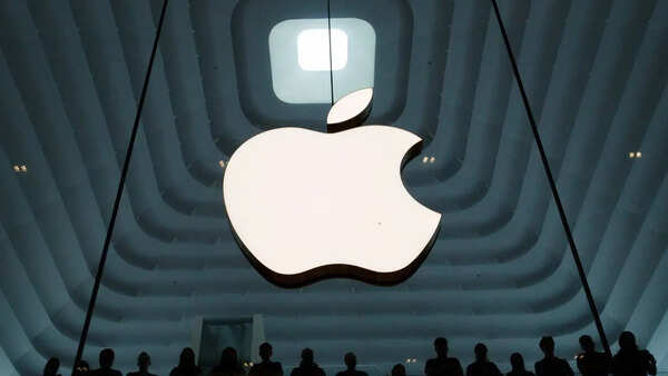 Apple may launch foldable iPhone in 2026, offering design similar to Samsung Galaxy Z Flip
