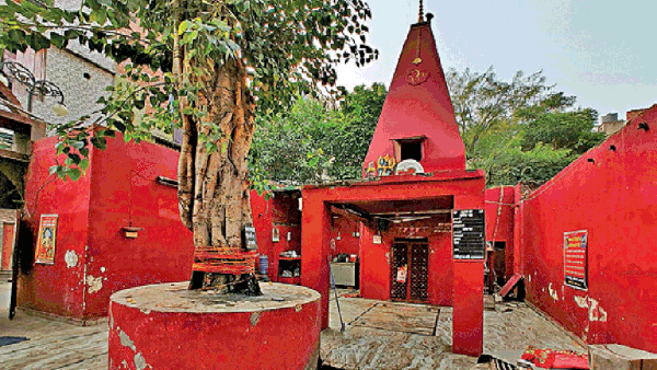 How public land in Delhi became pvt property. All in the name of God