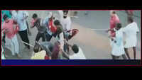 Lok Sabha polls: LDF-UDF activists clash during Shashi Tharoor's roadshow 