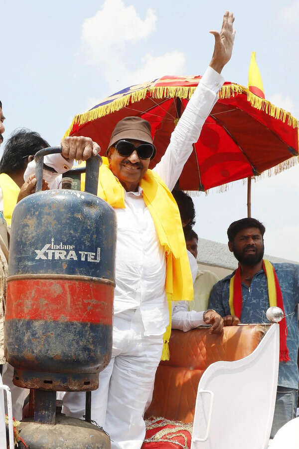 From Cauvery agitations to Covid lockdown violations, cases withdrawn range from decades-old to new