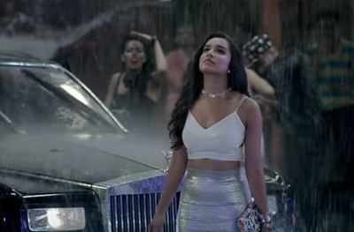 Half Girlfriend song Baarish: Shraddha Kapoor, Arjun Kapoor’s monsoon song beats the heat