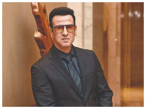 #InternationalDayOfFamilies: We are just a regular family who love to hang out together, says Ronit Bose Roy
