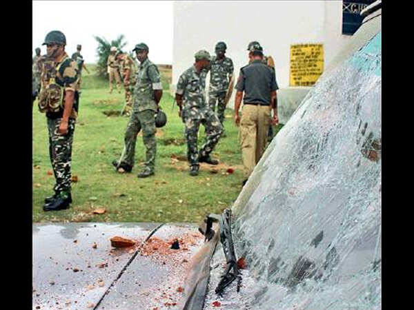 Bullets fly in war-zone Purulia, two killed