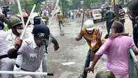 Kolkata: Clashes erupt between West Bengal Police, BJP workers 