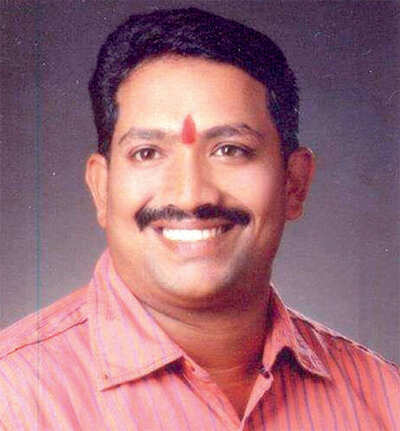 Karnataka: Ex MLA’s son falls off train, found dead on rail bridge