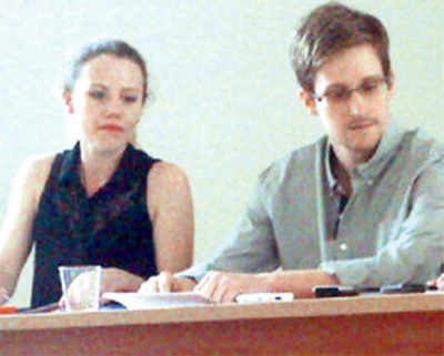 Russia grants one-year asylum to Snowden