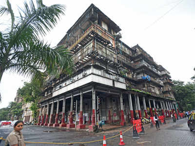 Court orders inspection of 140-year-old Esplanade building in South Mumbai