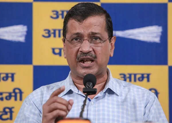 Kejriwal, Sisodia back Arora, say he chose jail over BJP