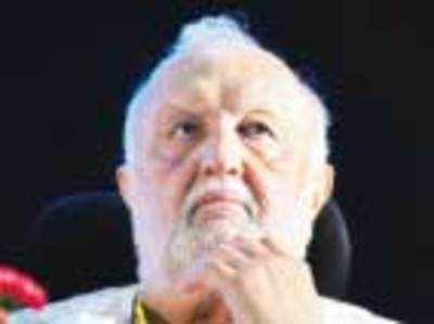 Vijaypat Singhania asks estranged grandkids to forget about his estate