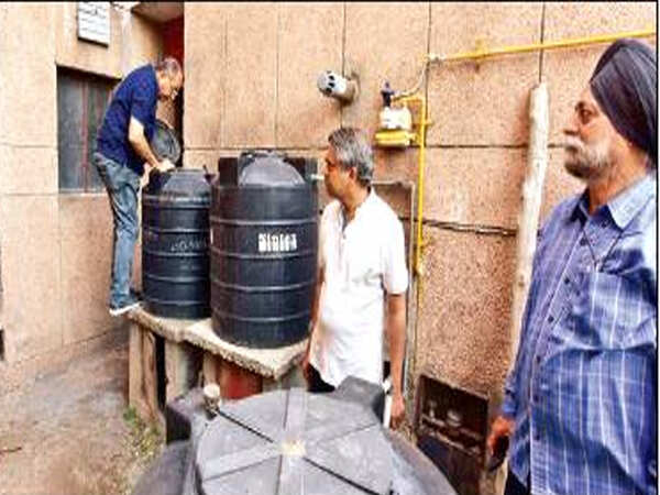 Low water supply scares residents