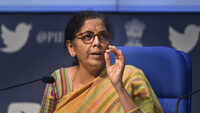Govt announces Rs 5,000 crore special credit facility for street vendors 