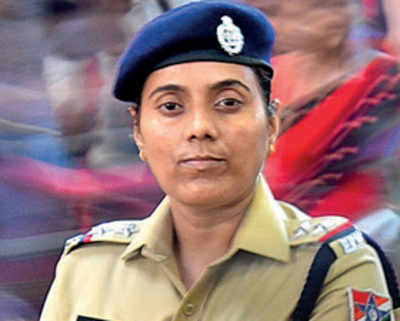 Rekha Mishra: Mumbai Heroes