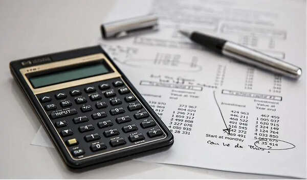 Chola MS gross premium up 7% in FY26; Reports 445cr PBT