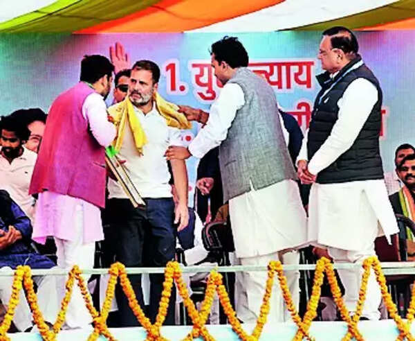 Red carpet for rich, poor ignored during consecration: Rahul Gandhi