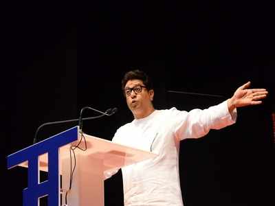 Speaking in Hindi, MNS chief Raj Thackeray speaks for Marathi