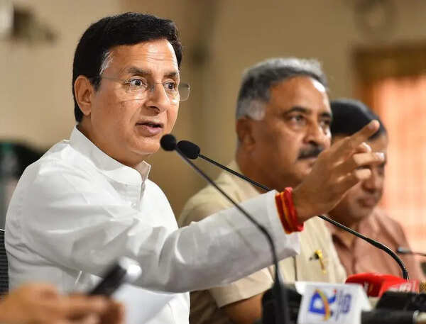 Congress hits out at Centre over rising prices