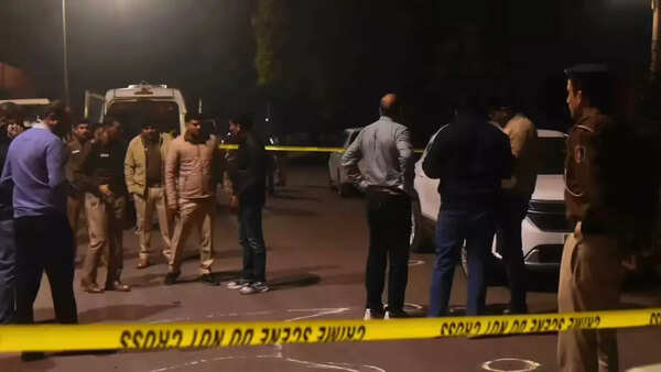 Gurgaon horror: Man strangles wife to death, then hangs himself; 6-year-old son finds body