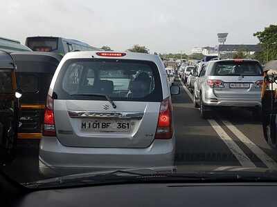 Mumbai traffic alert: Accident near domestic airport affects traffic movement on Western Express Highway