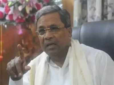 Will Kannadigas not get free COVID vaccine: Siddaramaiah taunts BJP over Bihar poll promise