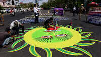 Jaipur: Artists paint graffiti on road to raise awareness about Covid-19 lockdown 