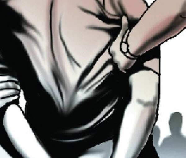 15 CSWs, six customers held during raid at Ganga Jamuna