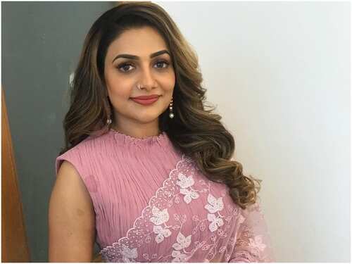 rimi tomy dress designs Rimi Tomy @rimitomy bringing the glam and the drama in our Venua La  Ensemble gown  serving looks, stealing hearts,  @sumeshsurya ,  @doms.2010 , MUA @jeenamakeupartist , #rimitomy #gown