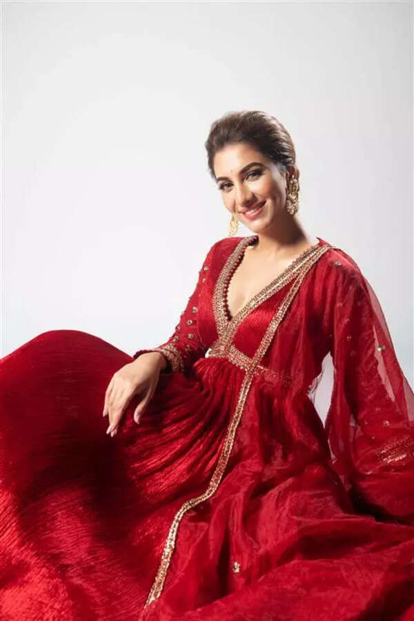 Amitabh, Jaya & Rani to attend KIFF; Rukmini Maitra will be the thali girl